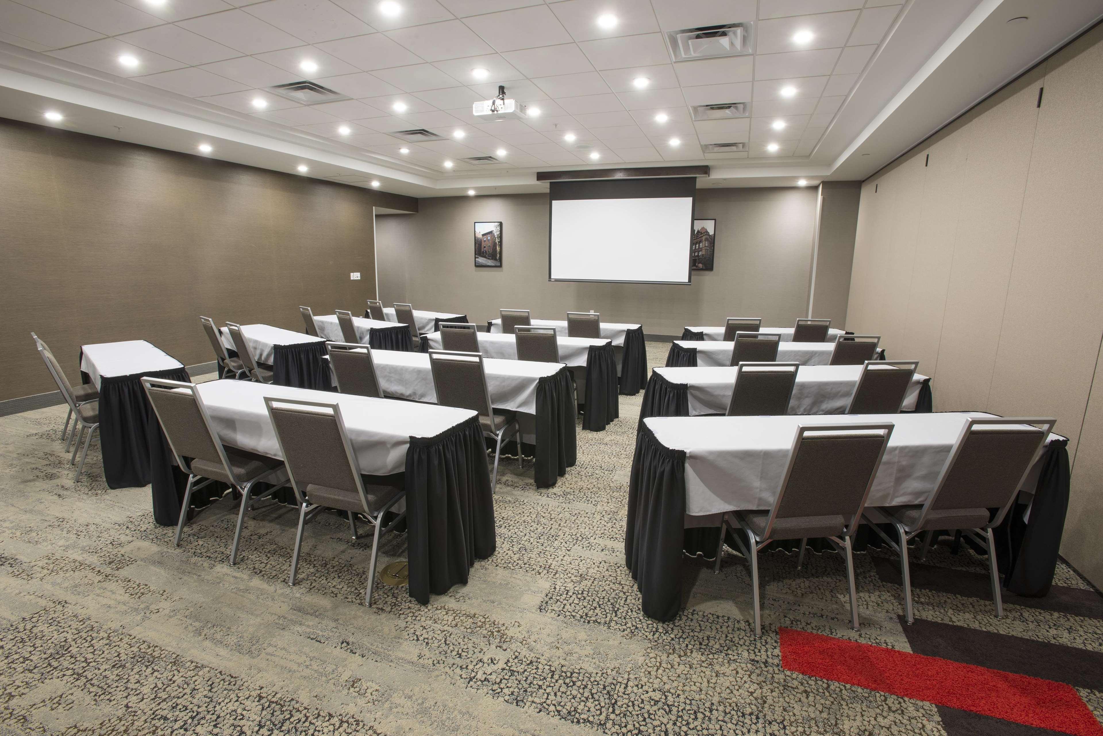 Hampton Inn & Suites - Cincinnati/Kenwood, Oh Silverton Bagian luar foto