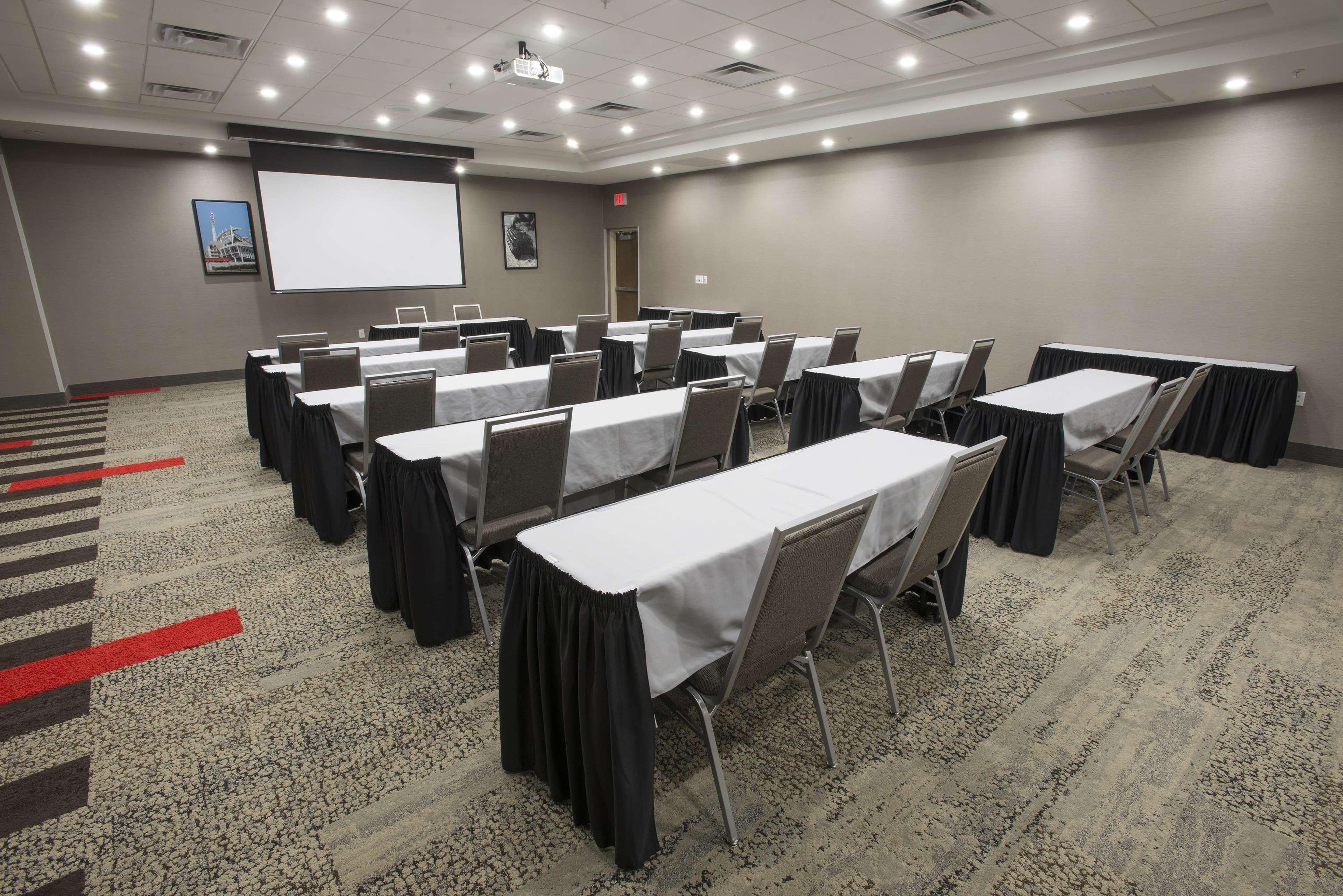 Hampton Inn & Suites - Cincinnati/Kenwood, Oh Silverton Bagian luar foto