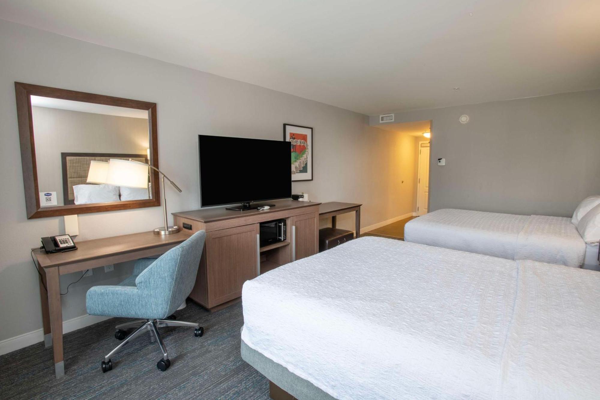 Hampton Inn & Suites - Cincinnati/Kenwood, Oh Silverton Bagian luar foto