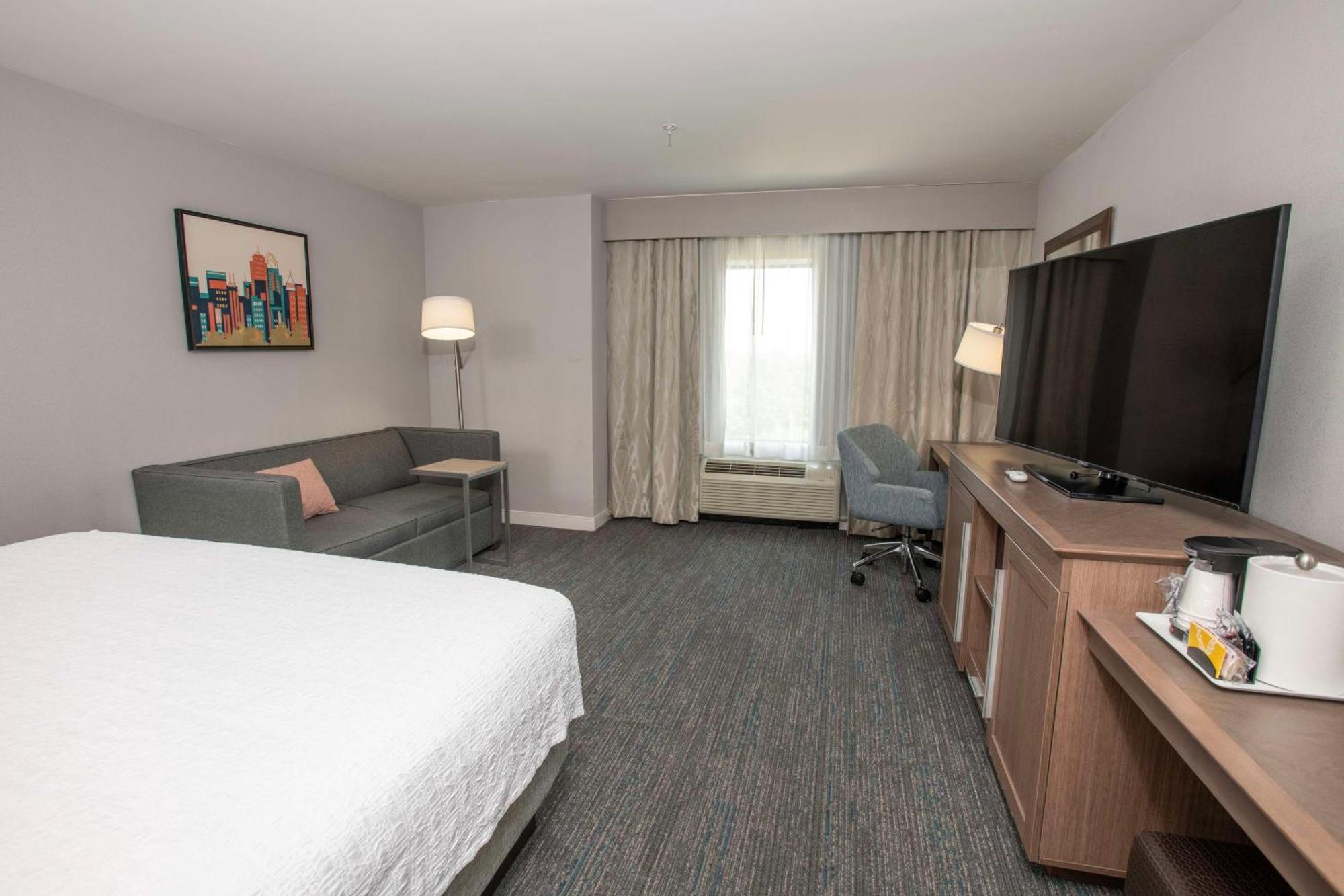 Hampton Inn & Suites - Cincinnati/Kenwood, Oh Silverton Bagian luar foto
