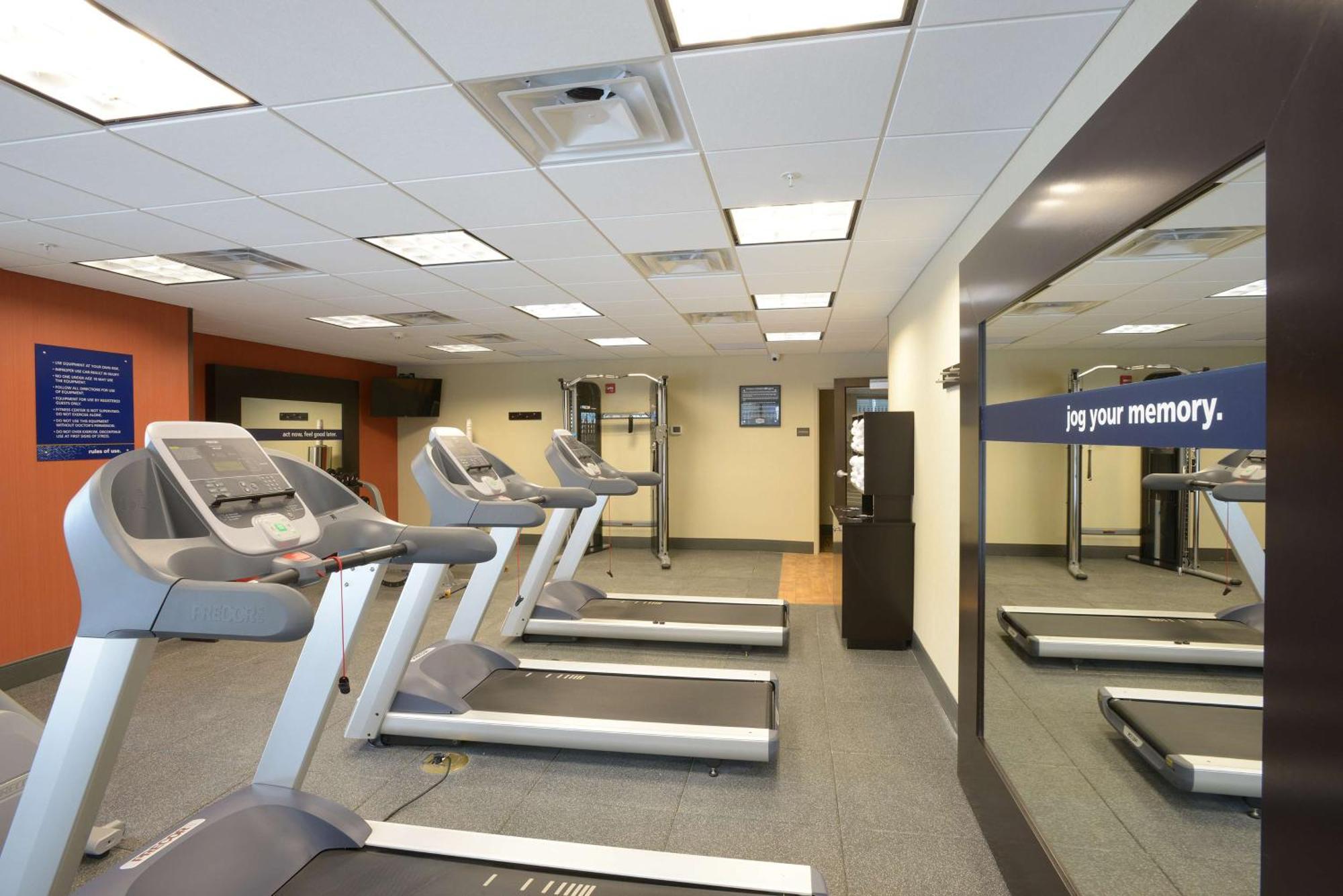 Hampton Inn & Suites - Cincinnati/Kenwood, Oh Silverton Bagian luar foto