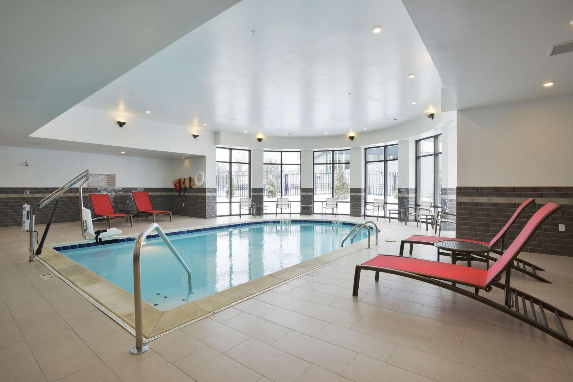 Hampton Inn & Suites - Cincinnati/Kenwood, Oh Silverton Bagian luar foto